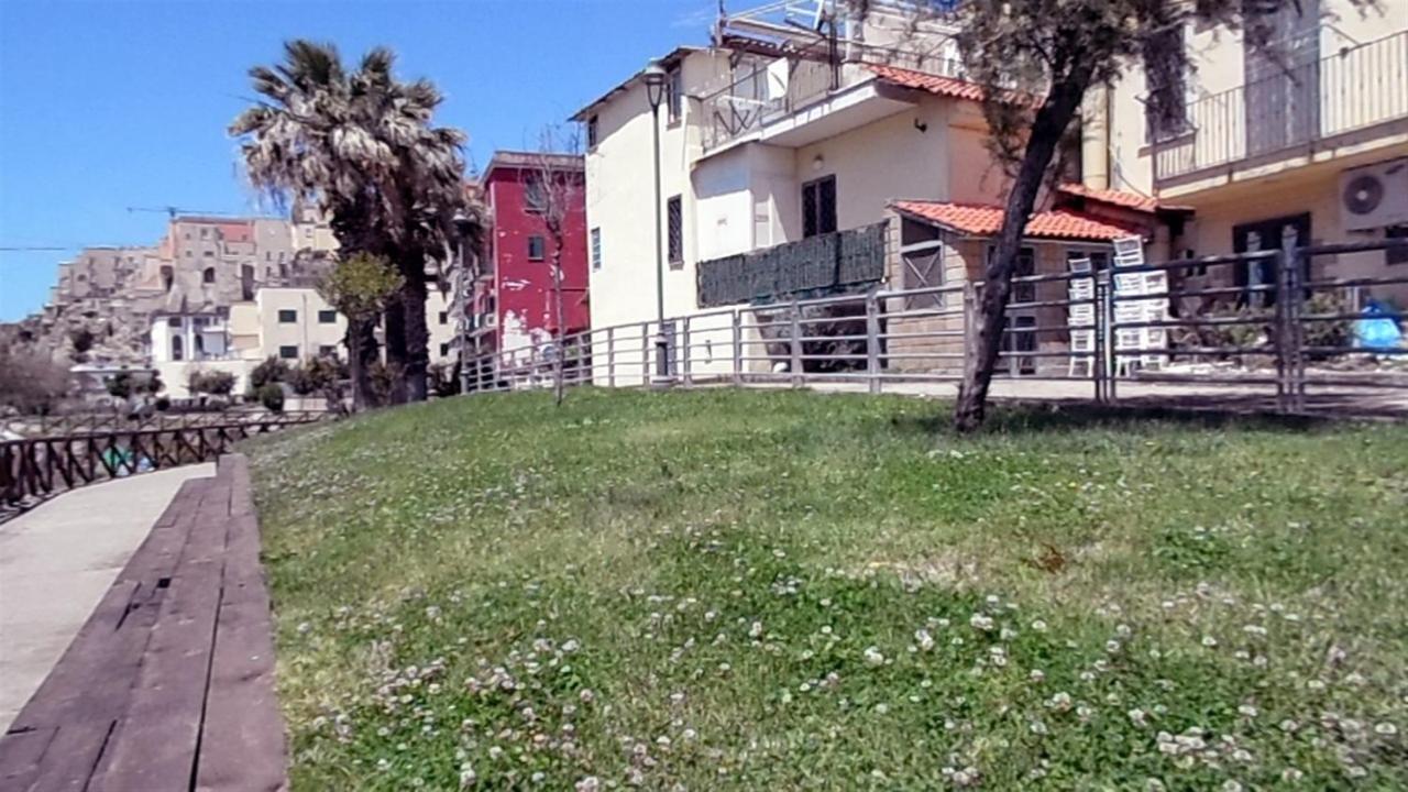 Valerio'S Flat Appartement Pozzuoli Buitenkant foto